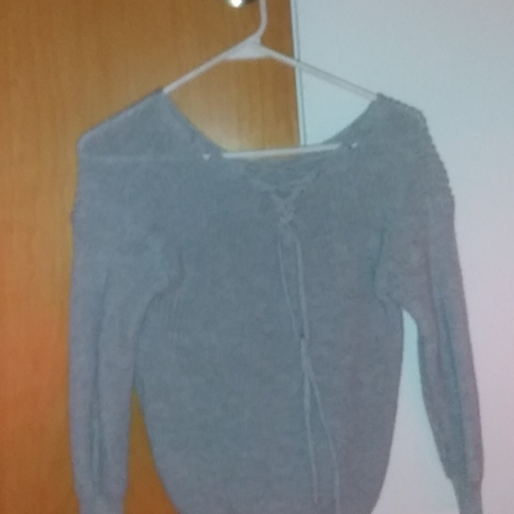 Teens/womens spring sweater - Picture 2 of 2